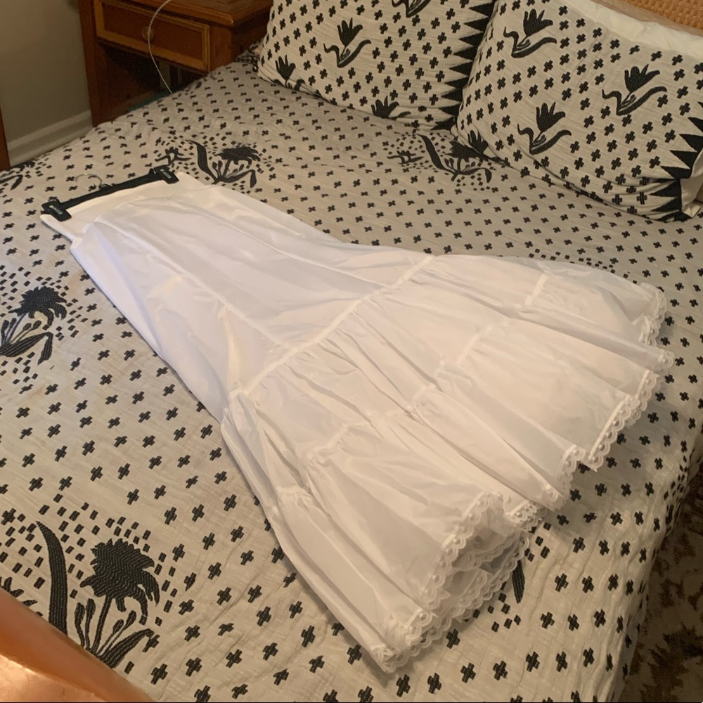 Crinoline skirt